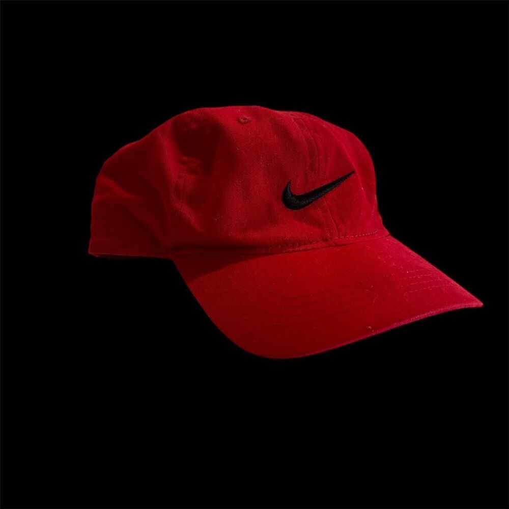 Children’s Size Nike red and black hat‎